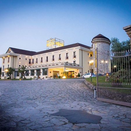Bel Sito Hotel Due Torri Manocalzati Eksteriør bilde